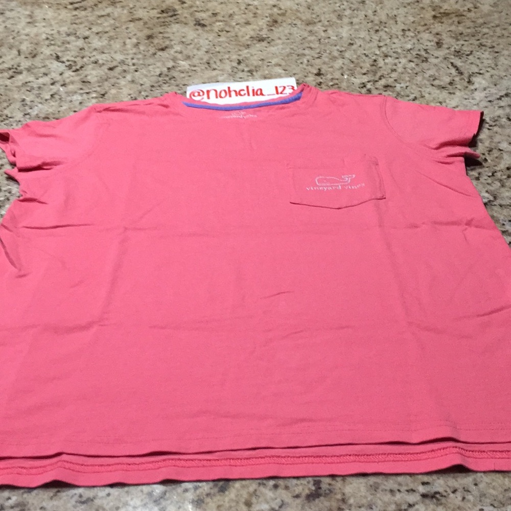 Vineyard Vines tee